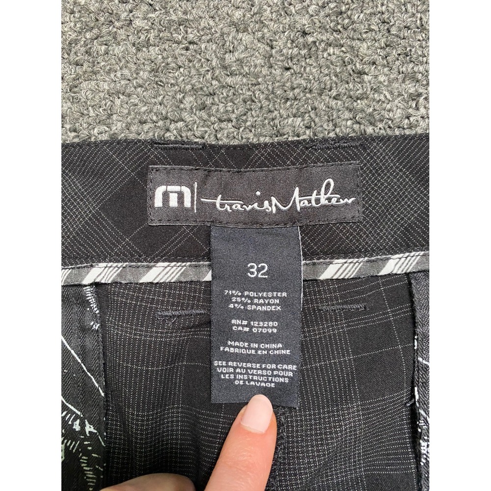 Travis Mathew Golf Shorts Gray Plaid Mens 32 Performance Stretch Flat Front Prep - Picture 5 of 6